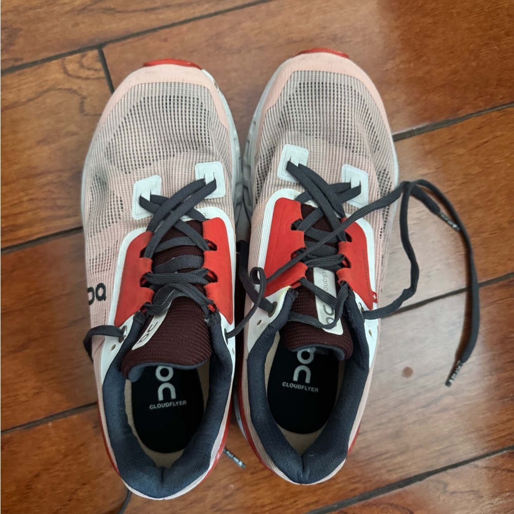 On Running Cloudstratus Pink and Gray Sneakers
